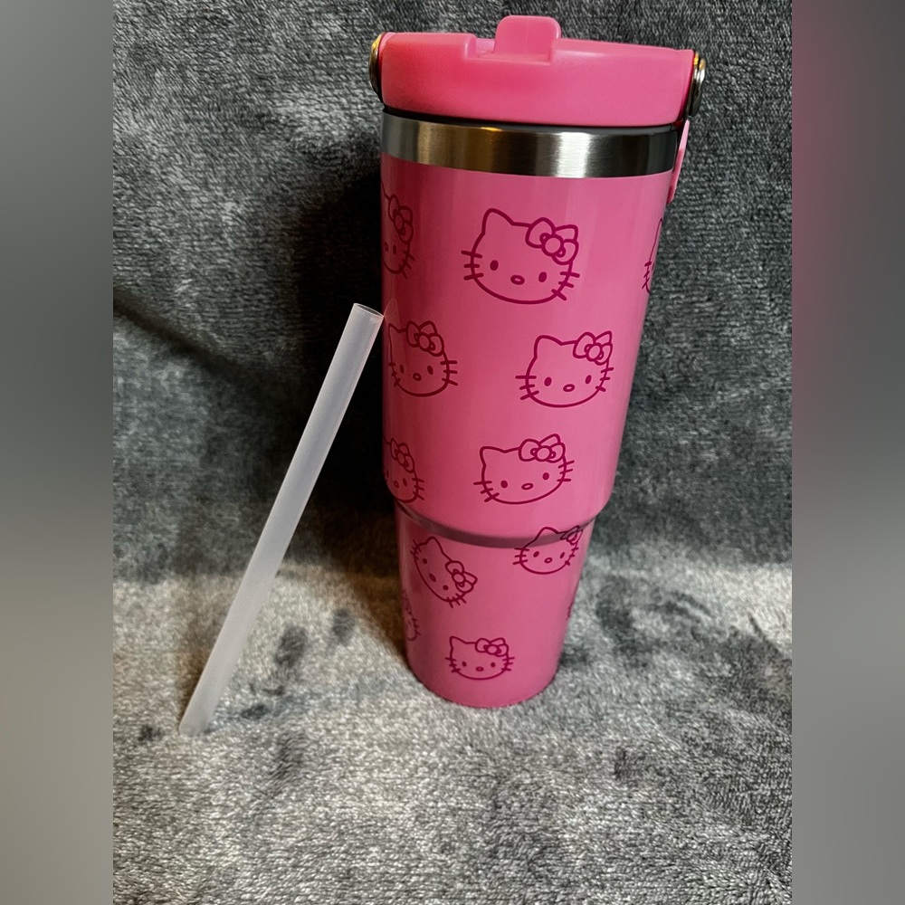 30oz Flip Straw Tumbler with Handle Hello Kitty Faces Pink